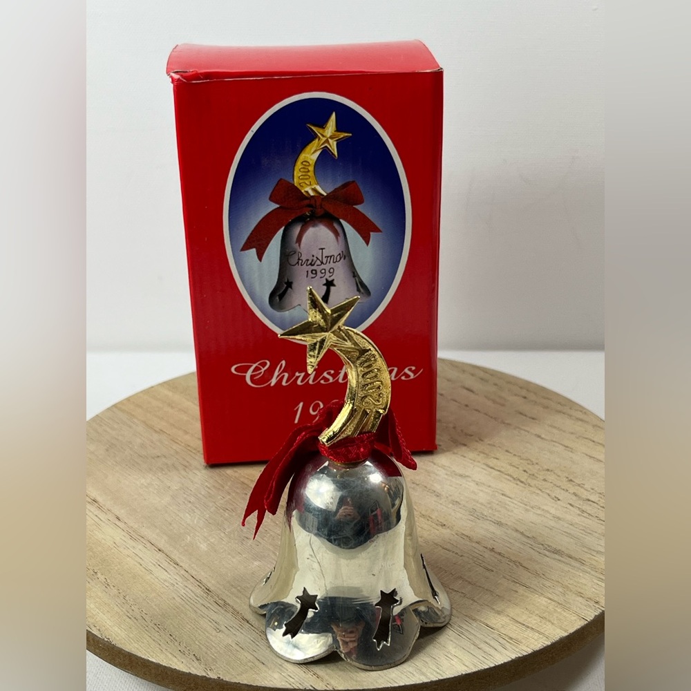 Christmas Bell Silverplated Ornament Engraved 1999 International Silver Co 4”